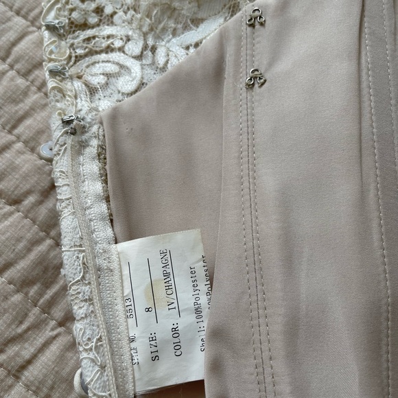 Champagne wedding dress size 8 but it’s more like size 4-6 - Picture 6 of 6